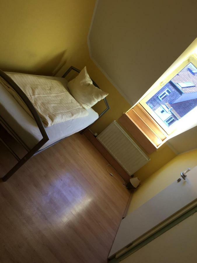 Doppelbettzimmer Mit Bad Kaiserslautern Exterior photo
